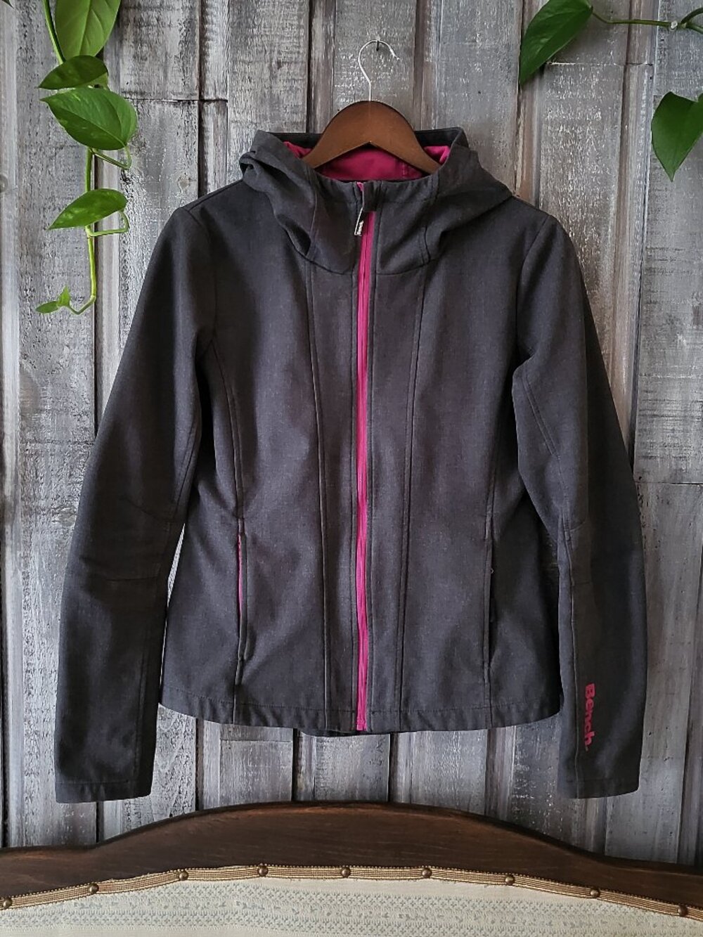 Bench Hooded Jacket M Grey Hot Pink Softshell